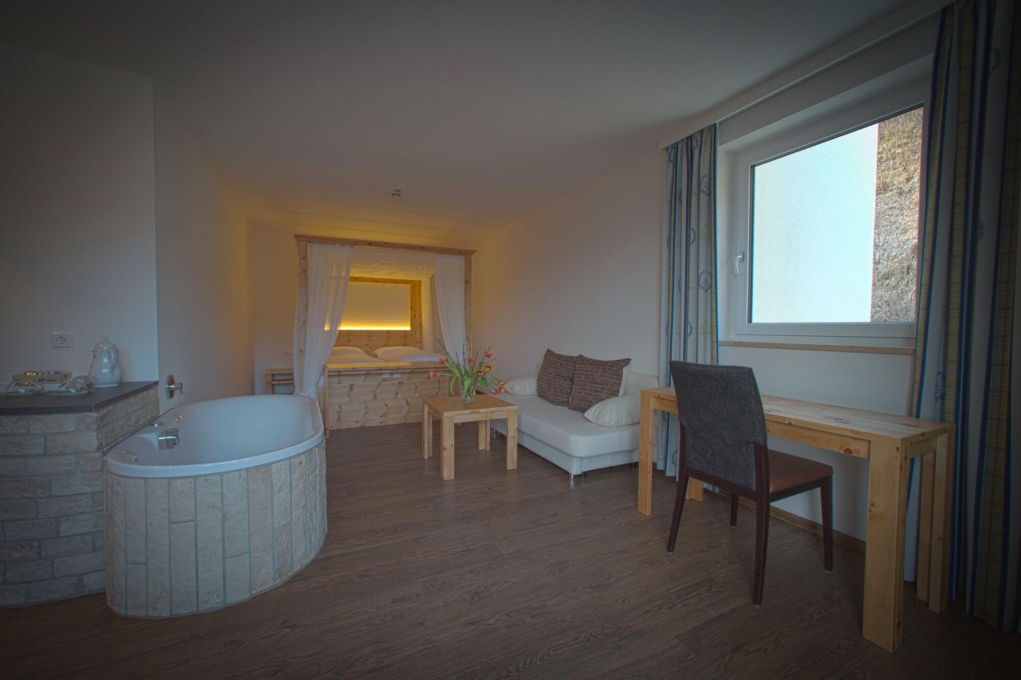 קינדינג Hotel Gasthof Heckl מראה חיצוני תמונה