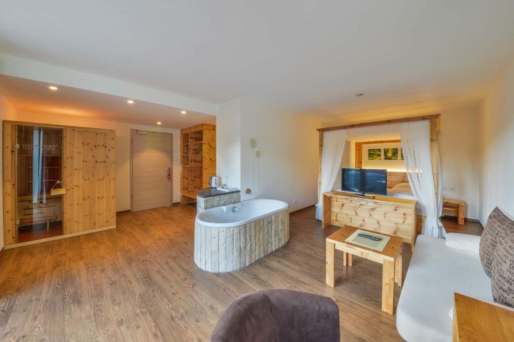 קינדינג Hotel Gasthof Heckl מראה חיצוני תמונה